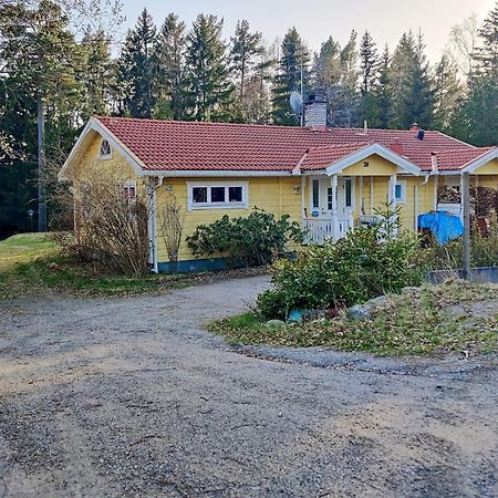 Holiday Home Ingaroe V Gronskan Экстерьер фото