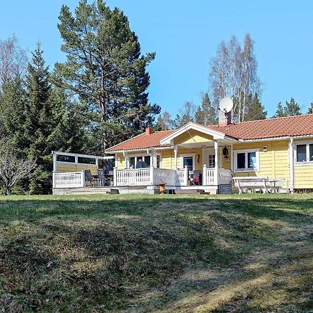 Holiday Home Ingaroe V Gronskan Экстерьер фото